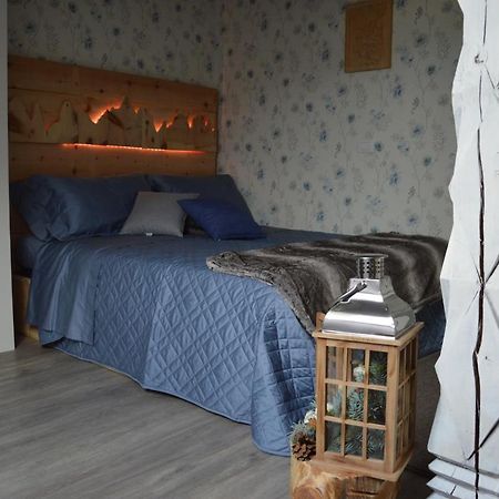 Il Nido Dei Sogni Sanzeno Apartment ภายนอก รูปภาพ