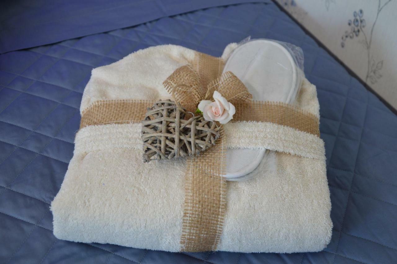 Il Nido Dei Sogni Sanzeno Apartment ภายนอก รูปภาพ
